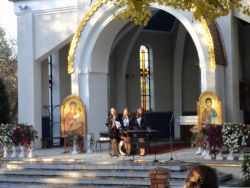 10 19-pilgrimage-02.JPG